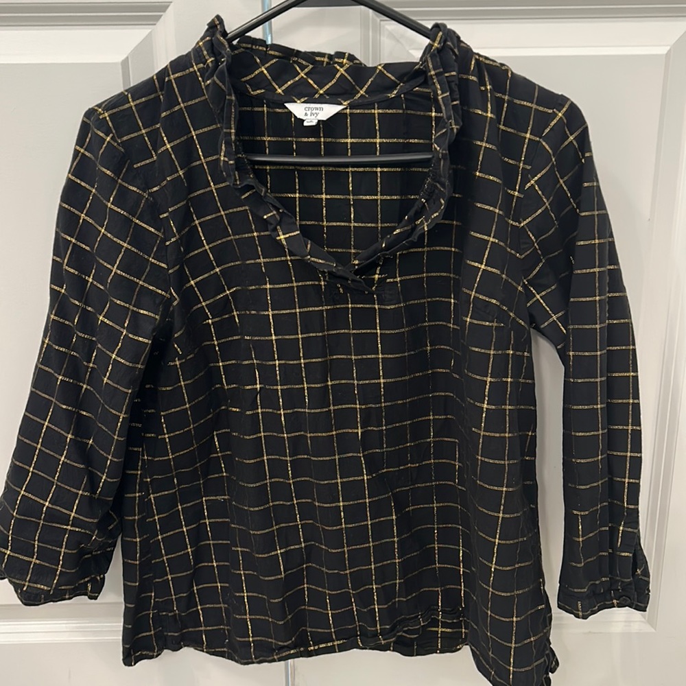 Crown and ivy size, small, black, and metallic gold blouse
